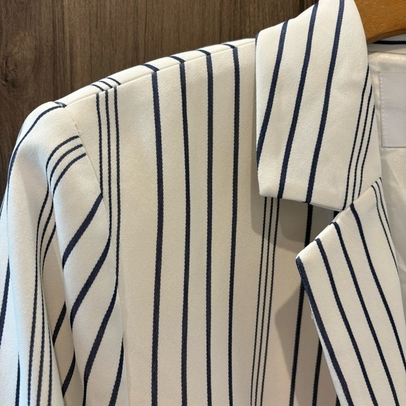 Frame True Blazer Off White Striped - Picture 4 of 11